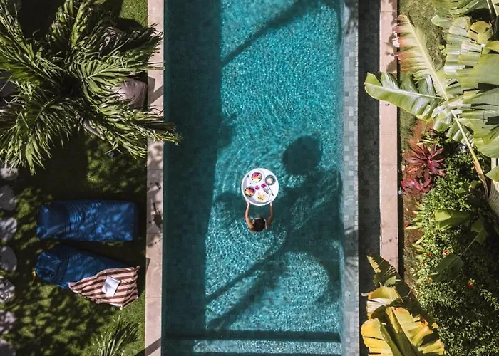 Du Bah - Cozy Tropical 3br 12min To ホリデーパーク 4*