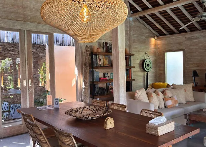 Du Bah - Cozy Tropical 3br 12min To منتزه العطل