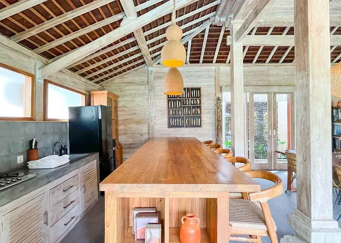 Du Bah - Cozy Tropical 3br 12min To 4* كيروبوكان